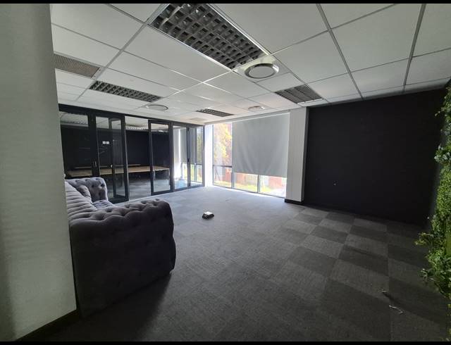 520M² OFFICE TO LET IN SANDTON CENTRAL